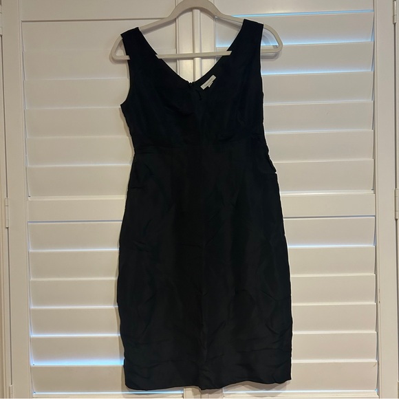 Garnet Hill Dresses & Skirts - Garnet Hill 100% Silk Little Black Dress Size 2